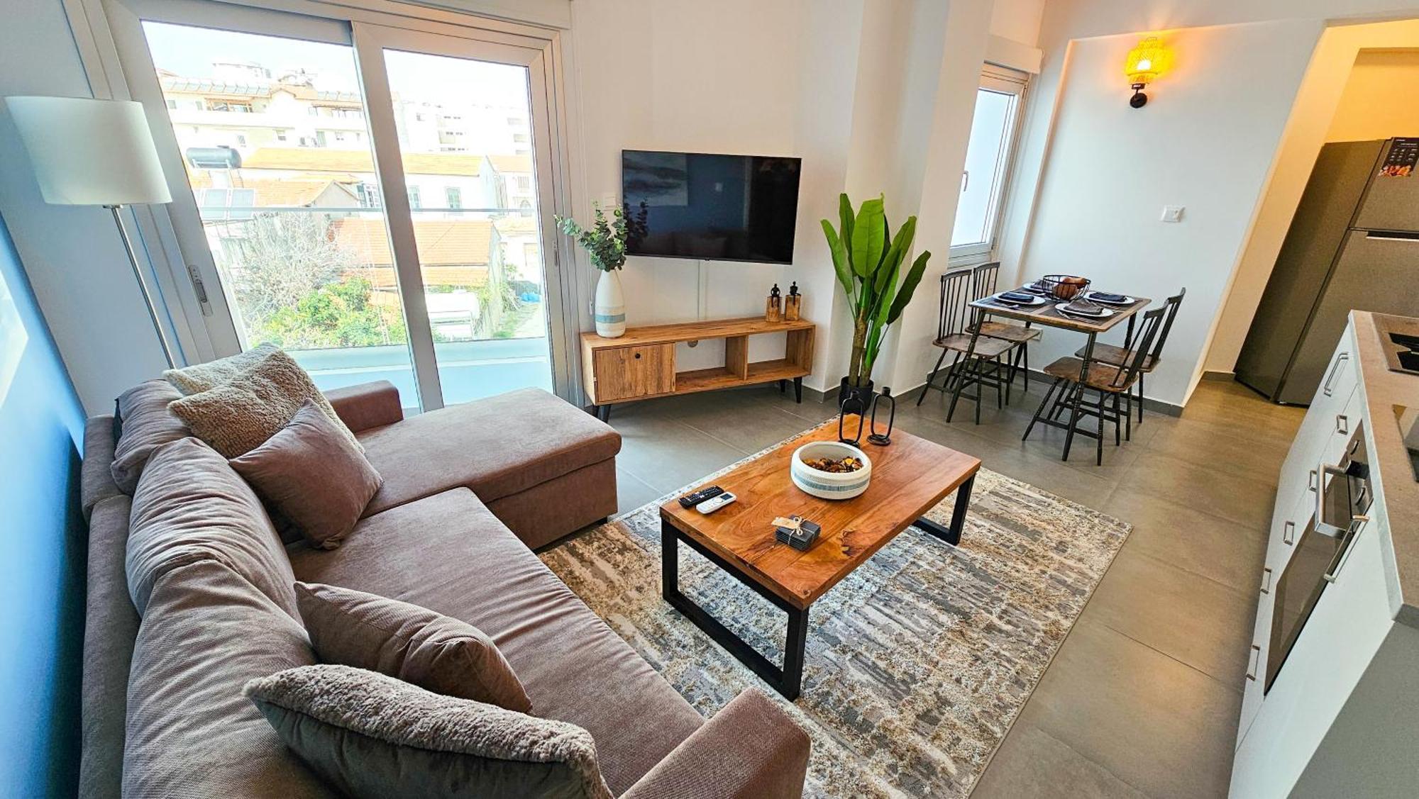 Sealife Citycenter Residences Larnaca Buitenkant foto