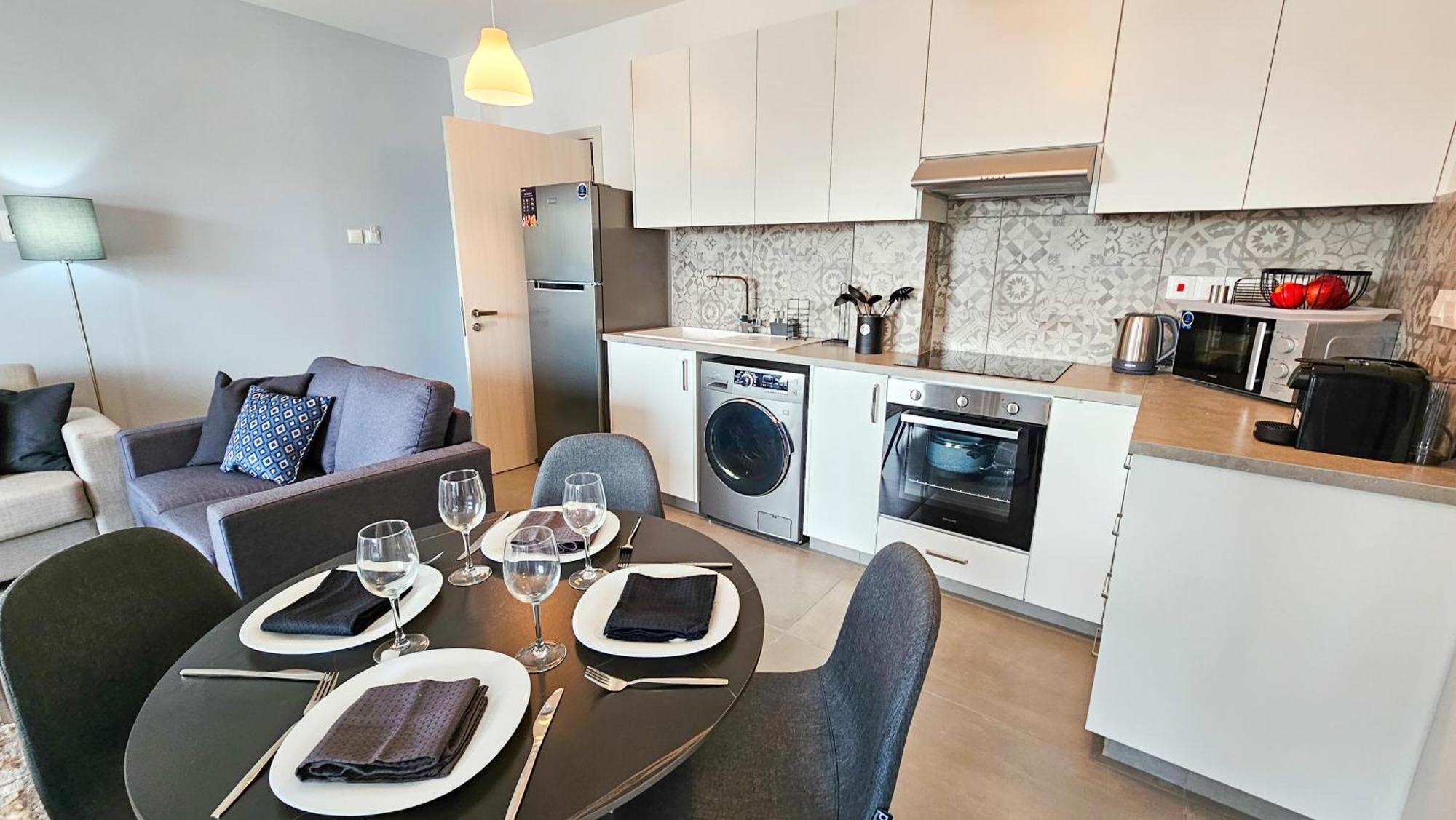 Sealife Citycenter Residences Larnaca Buitenkant foto
