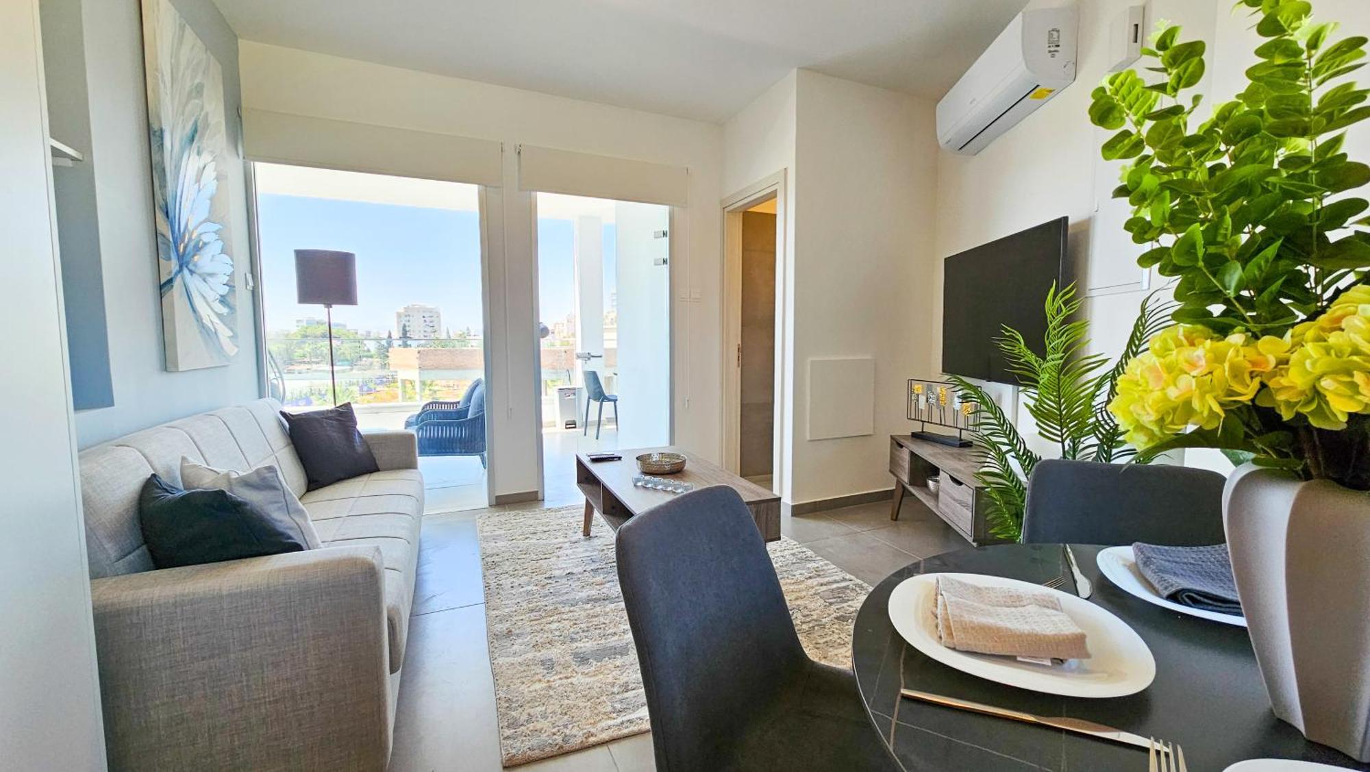 Sealife Citycenter Residences Larnaca Buitenkant foto