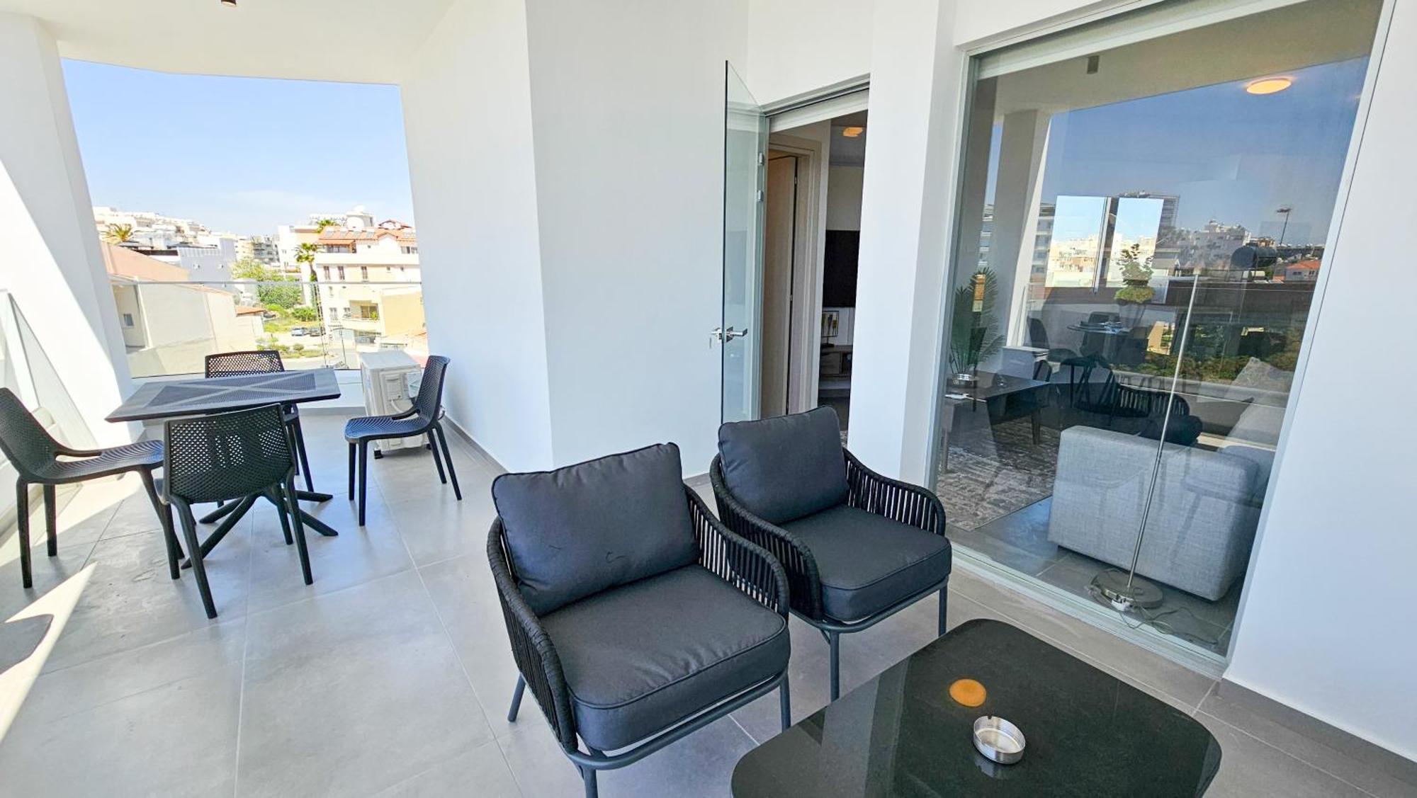 Sealife Citycenter Residences Larnaca Buitenkant foto