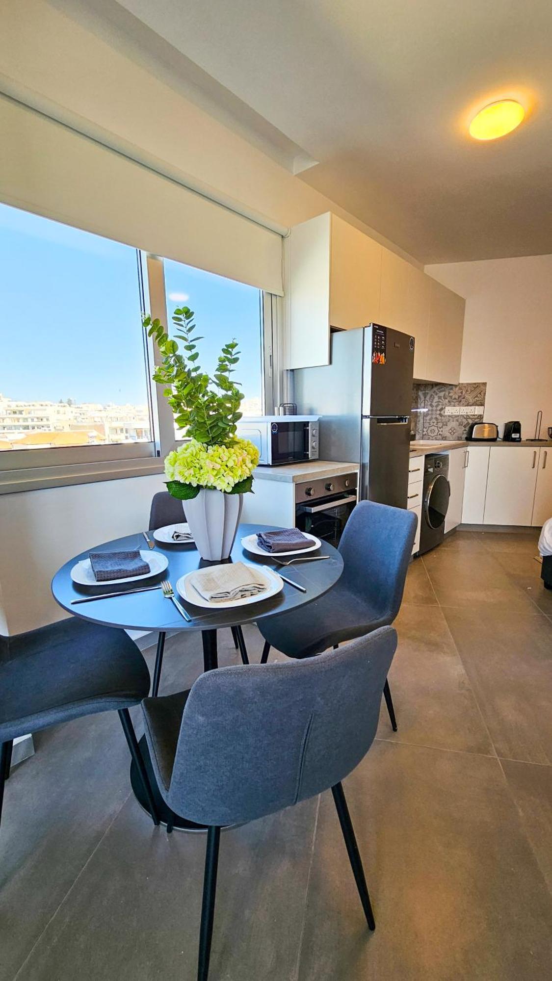 Sealife Citycenter Residences Larnaca Buitenkant foto